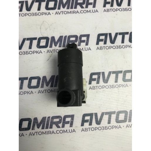 Насос омивача скла Ford Focus 2 2005-2010 1S7117K624FE
